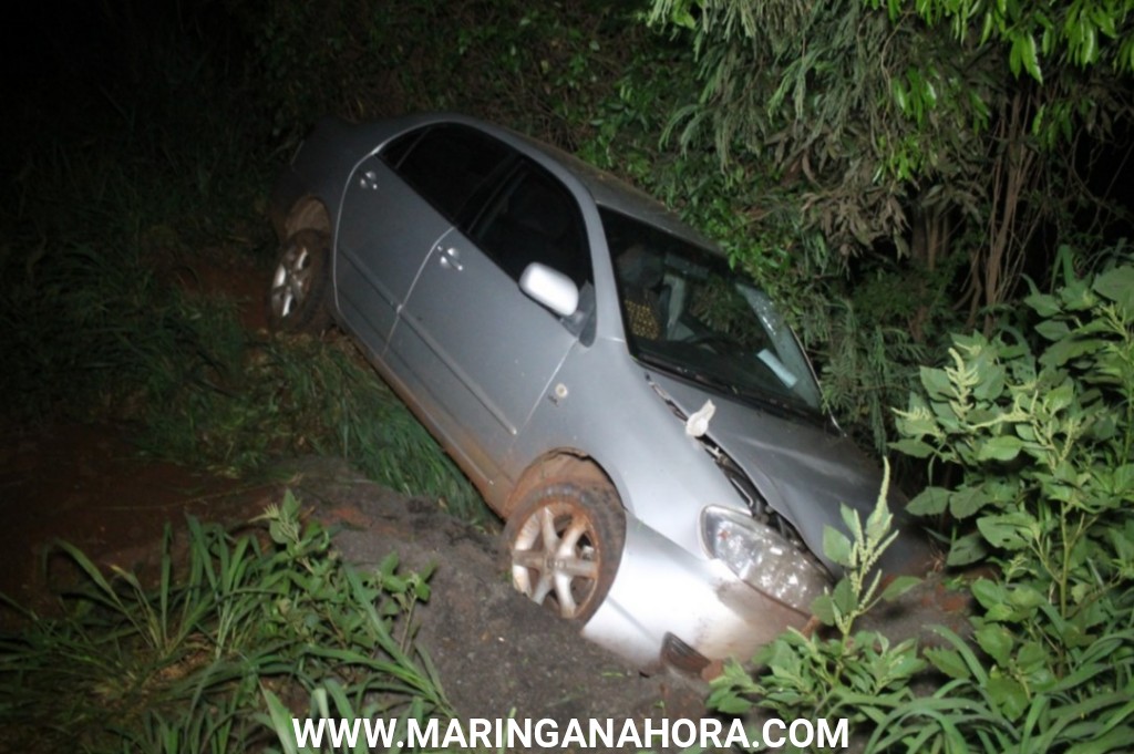 foto de Casal de idosos fica ferido após veículo colidir contra carreta na rodovia entre Água Boa e Doutor Camargo