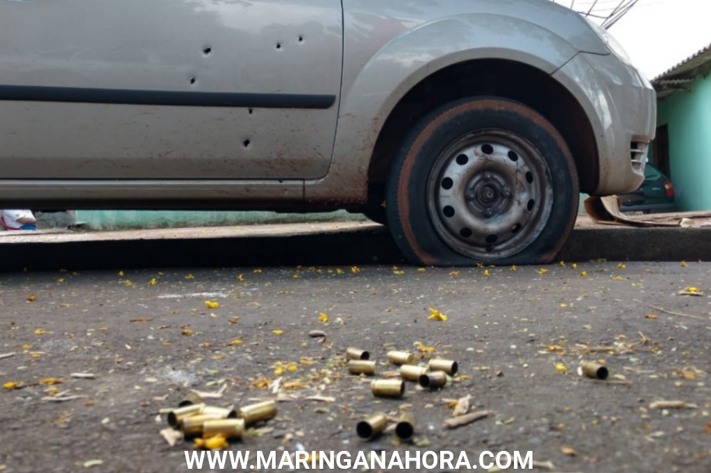 foto de Homens tem carro crivado de balas após tentativa de homicídio em Maringá