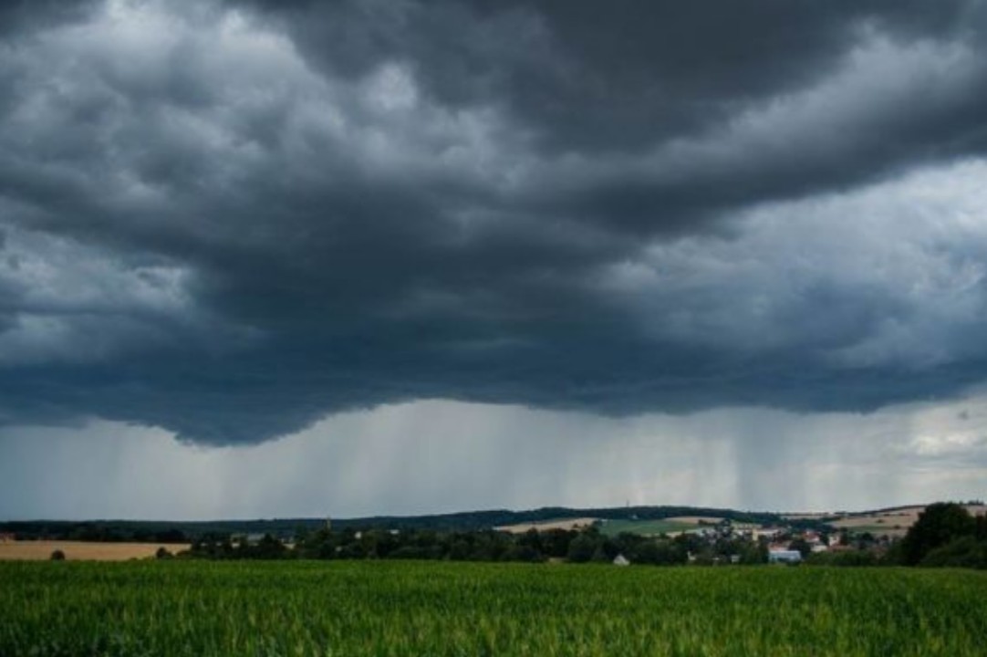 foto de Tempestade, granizo e ventos de até 100 km/h podem atingir o Paraná nesta terça