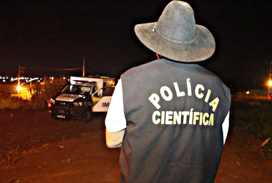 foto de Bandidos atiram contra policiais e capotam veículo roubado durante perseguição e morrem em confronto com a Choque em Marialva