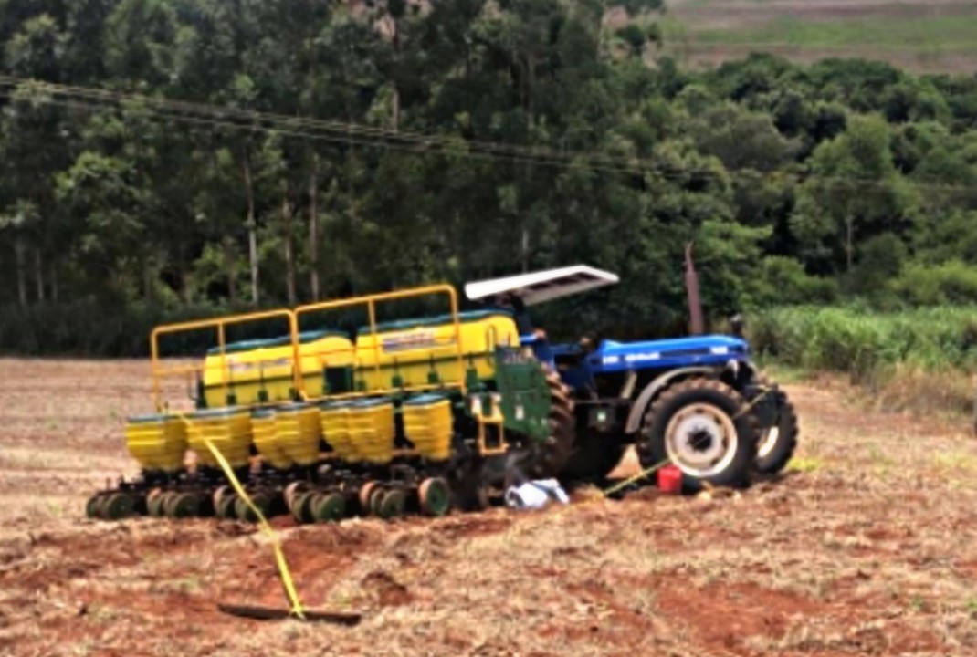 foto de Homem morre atropelado pelo próprio trator na Zona Rural de Astorga