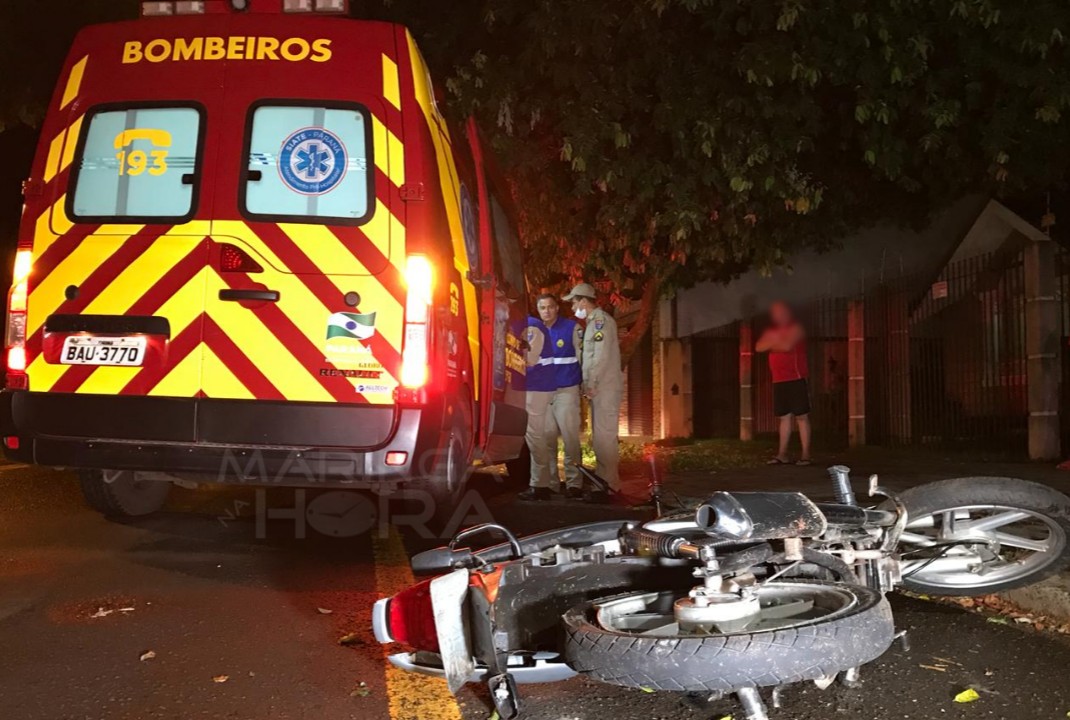 foto de Motociclista fica ferido após perder controle de moto e bater contra uma árvore em Maringá