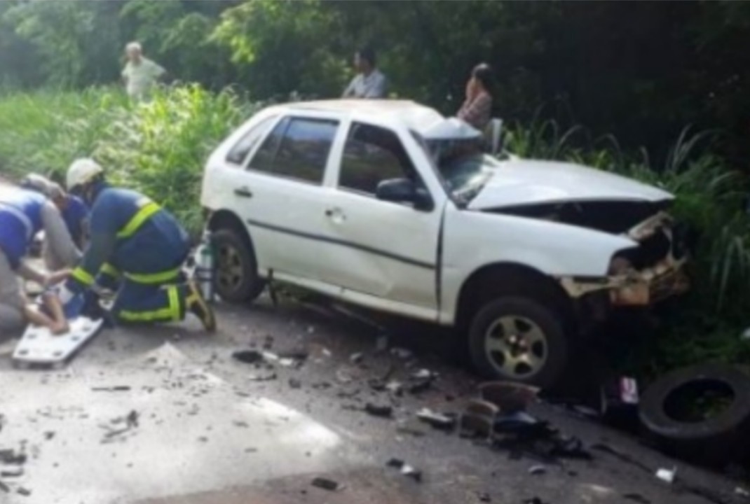 foto de Casal morre e criança é socorrida em estado grave, em acidente na PR-323