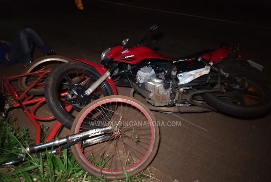 foto de Colisão entre moto e bicicleta, deixa três pessoas feridas na saída da rodovia que da acesso a marginal em Paiçandu