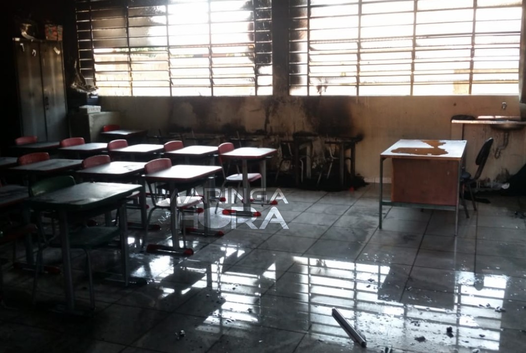 foto de Sarandi  - Suposto incêndio criminoso em escola municipal 