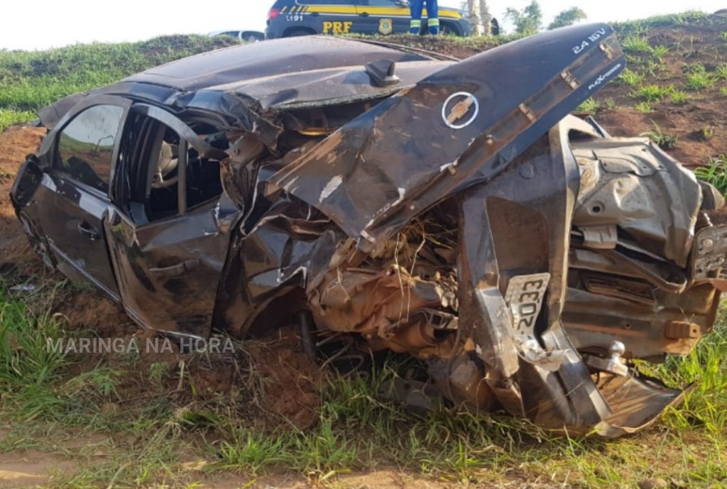 foto de Milagre - Mãe e filha sobrevivem a capotamento violento na BR-376 entre o Distrito de Iguatemi e Mandaguaçu