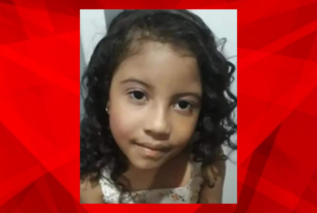 foto de Menina que teve o corpo queimado pelo primo, morre em Londrina