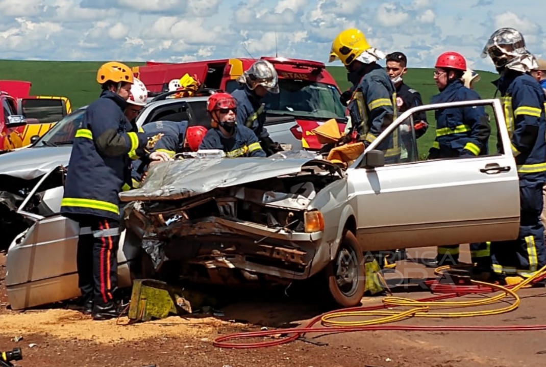 foto de Colisão frontal deixa seis pessoas feridas na PR-323