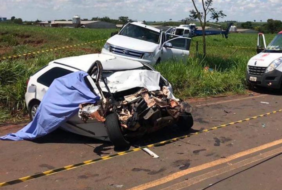 foto de Casal de idosos morre em acidente na rodovia entre Itaguajé e Paranapoema