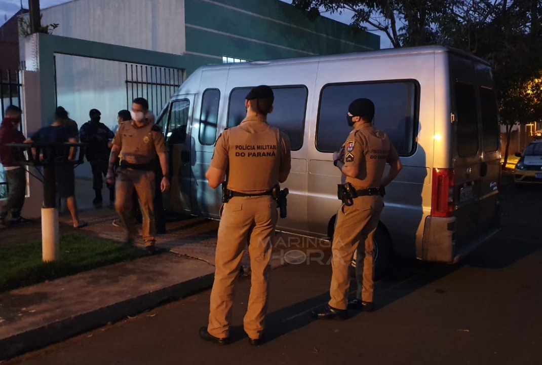 foto de Bandidos aterrorizam família durante assalto em Maringá