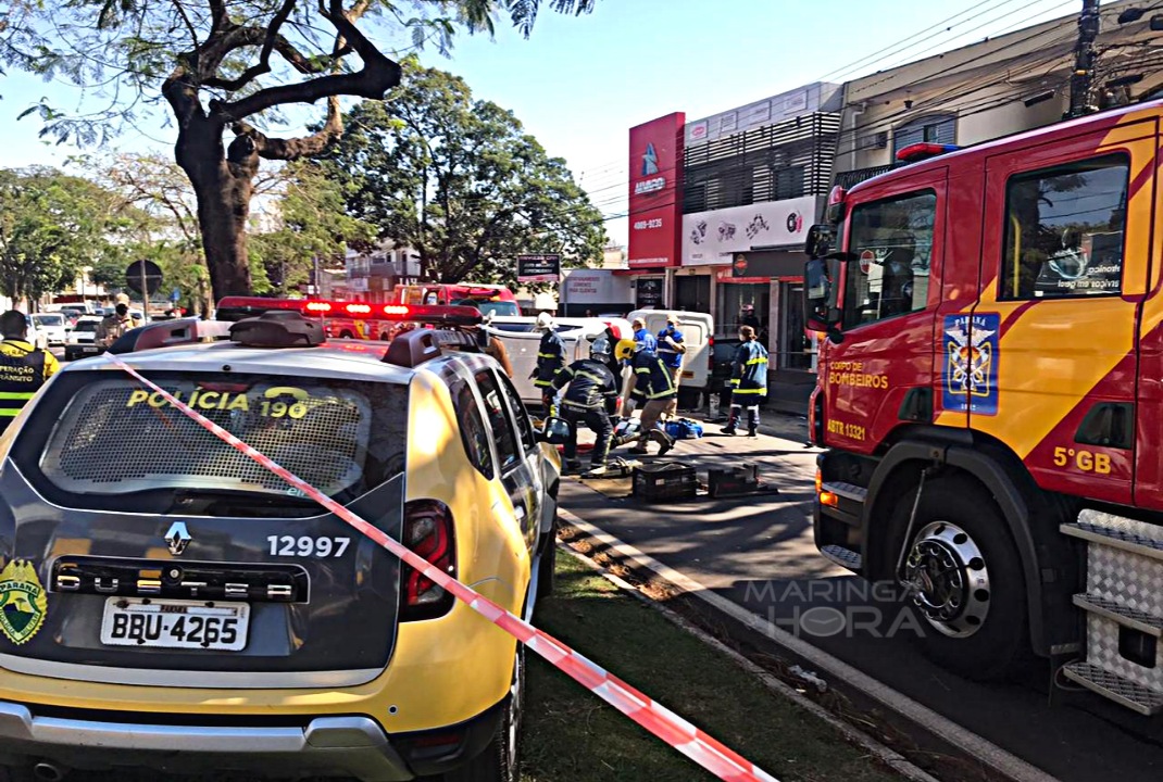 foto de Motorista perde controle da direção, bate em utilitário e tomba o carro e deixa duas pessoas feridas, entre as vítimas, uma gestante