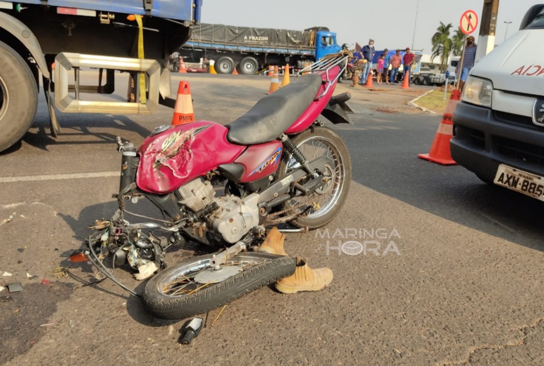 foto de Jovem é socorrido em estado grave após colidir moto contra carreta em Maringá