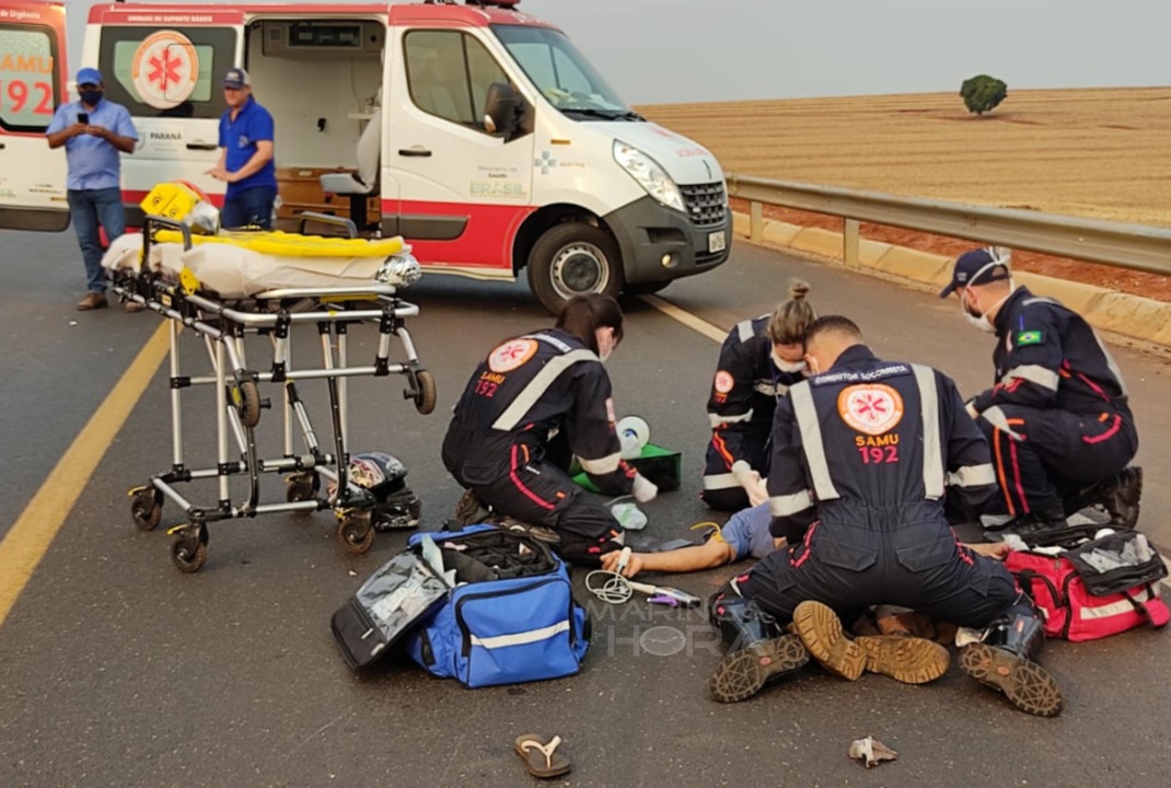 foto de Condutor de motocicleta sofre traumatismo craniano ao colidir com carreta na rodovia PR-323