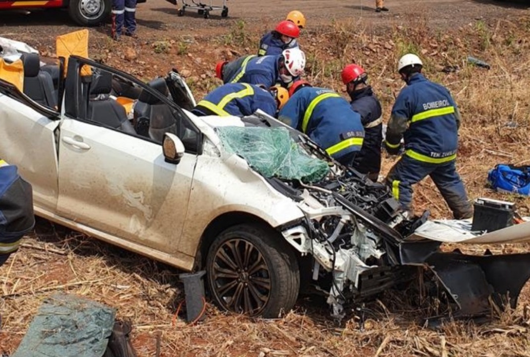 foto de Motorista é socorrido inconsciente após acidente em estrada rural de Maringá