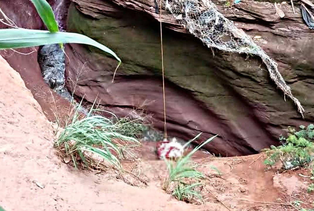 foto de Homem cai em ribanceira de mais de 15 metros e morre