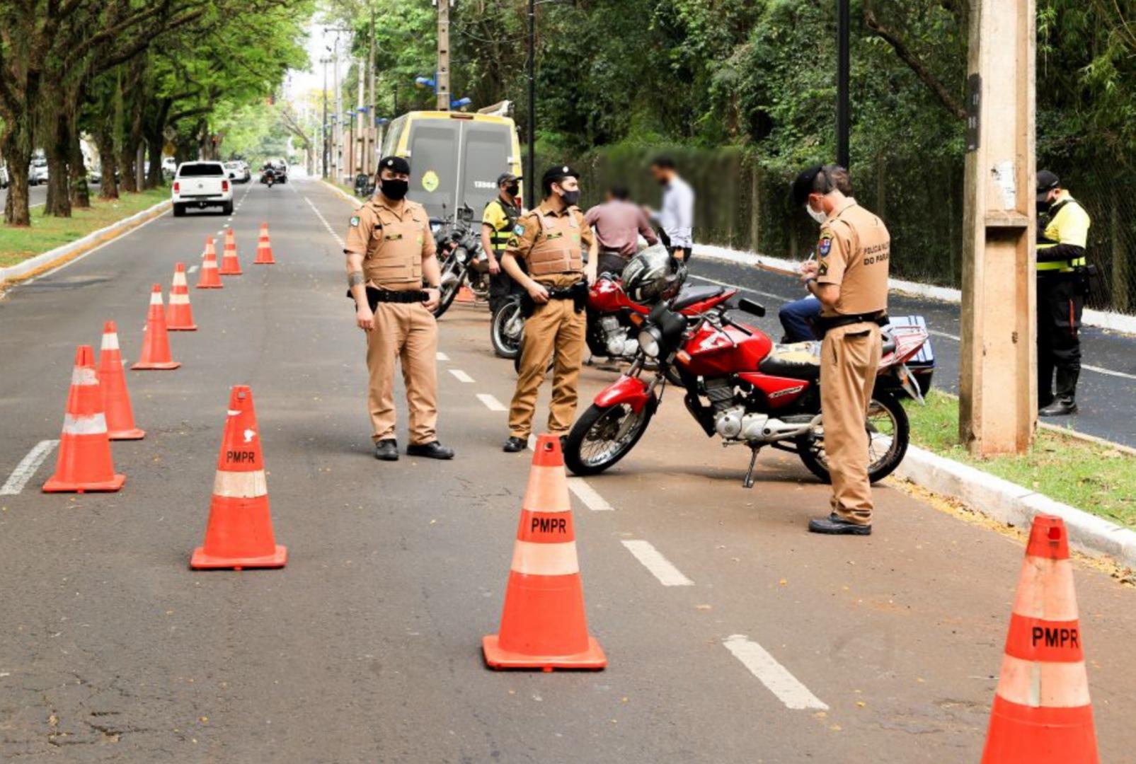 foto de Blitz em parceria da Prefeitura e Polícia Militar apreende cinco motocicletas, em Maringá