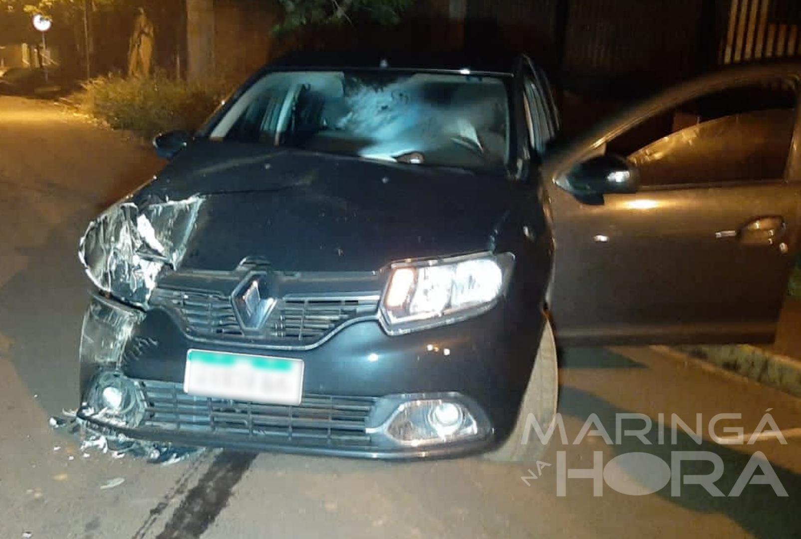 foto de Homem é socorrido após bater carro em caçamba de entulhos em Maringá