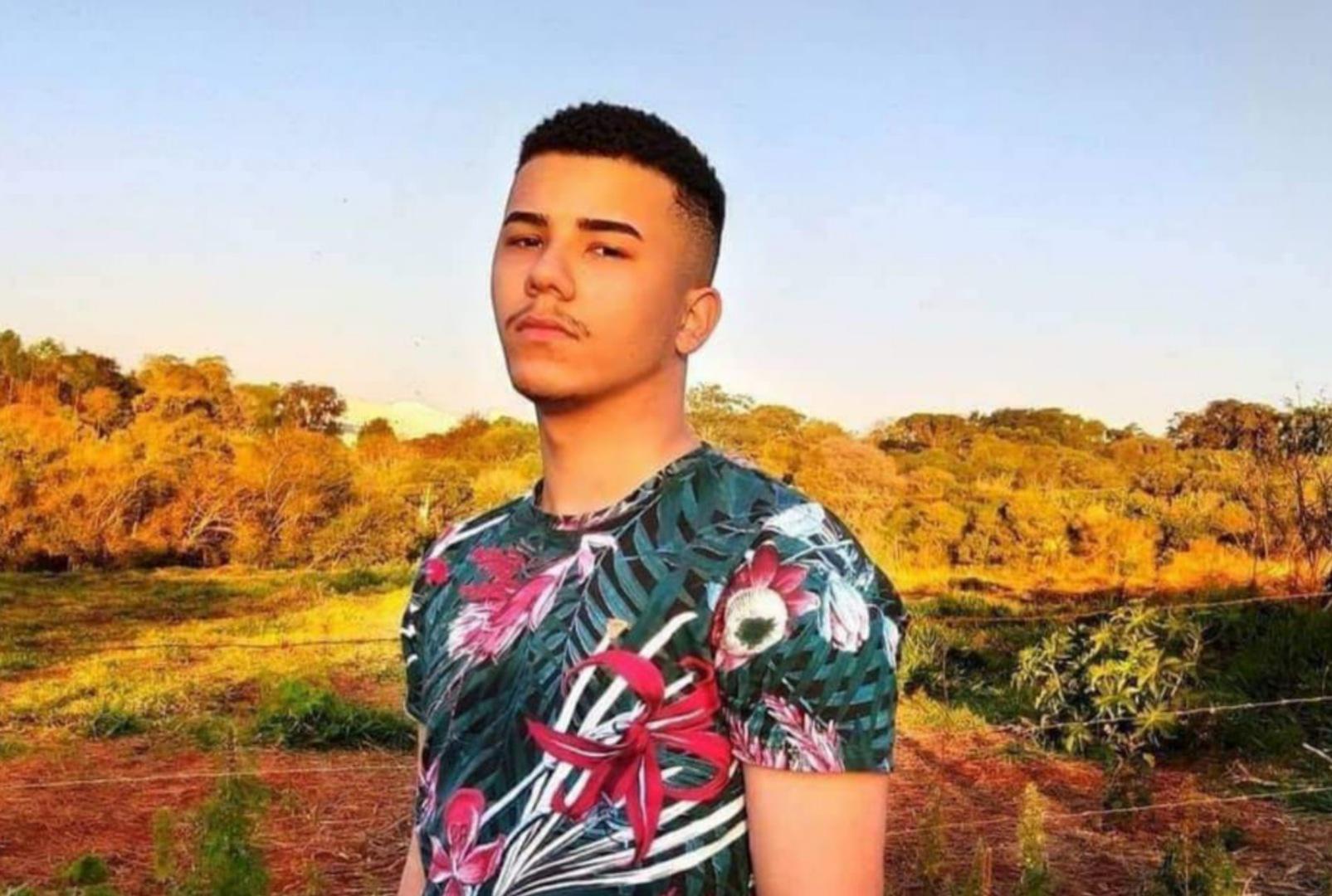 foto de Câmera flagra acidente que matou jovem que trabalhava como motoboy na região