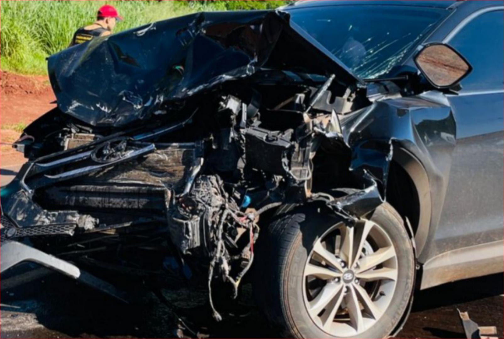 foto de Colisão envolvendo dois veículos termina em uma morte na PR-317