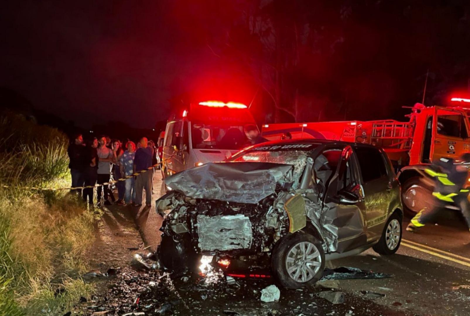 foto de Carros batem de frente e duas pessoas morrem na BR-369