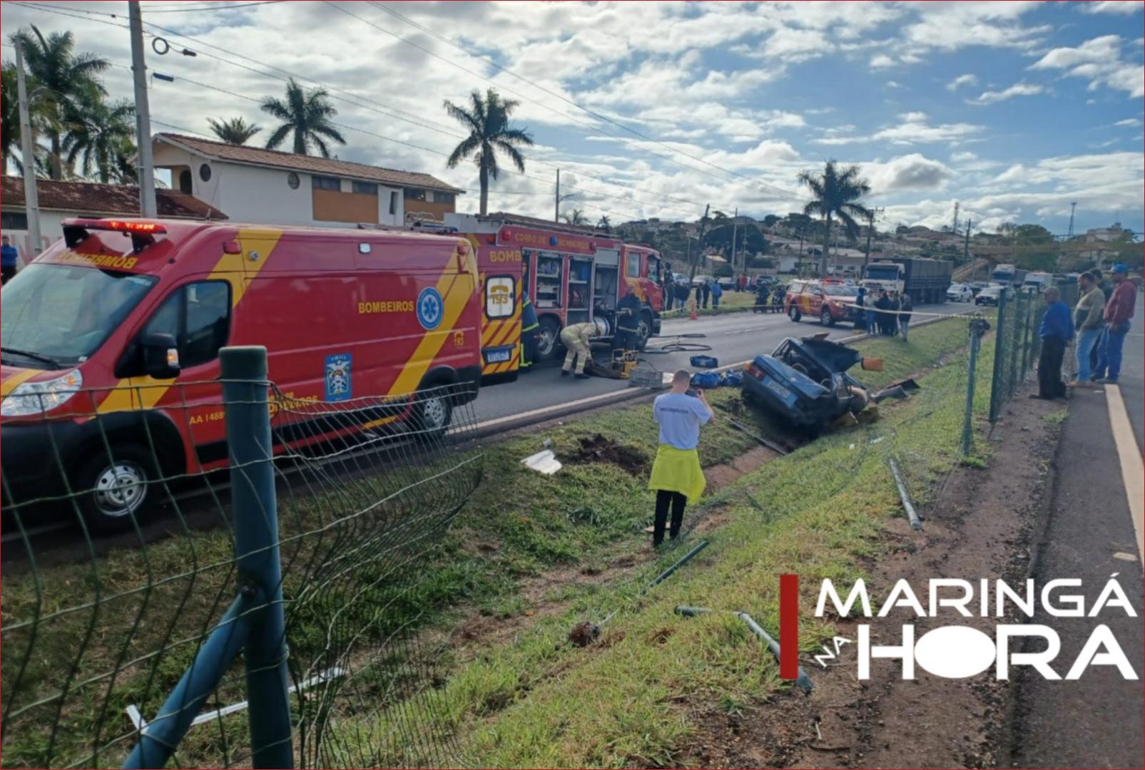 foto de Carro capota na BR-376 e condutor acaba ficando ferido