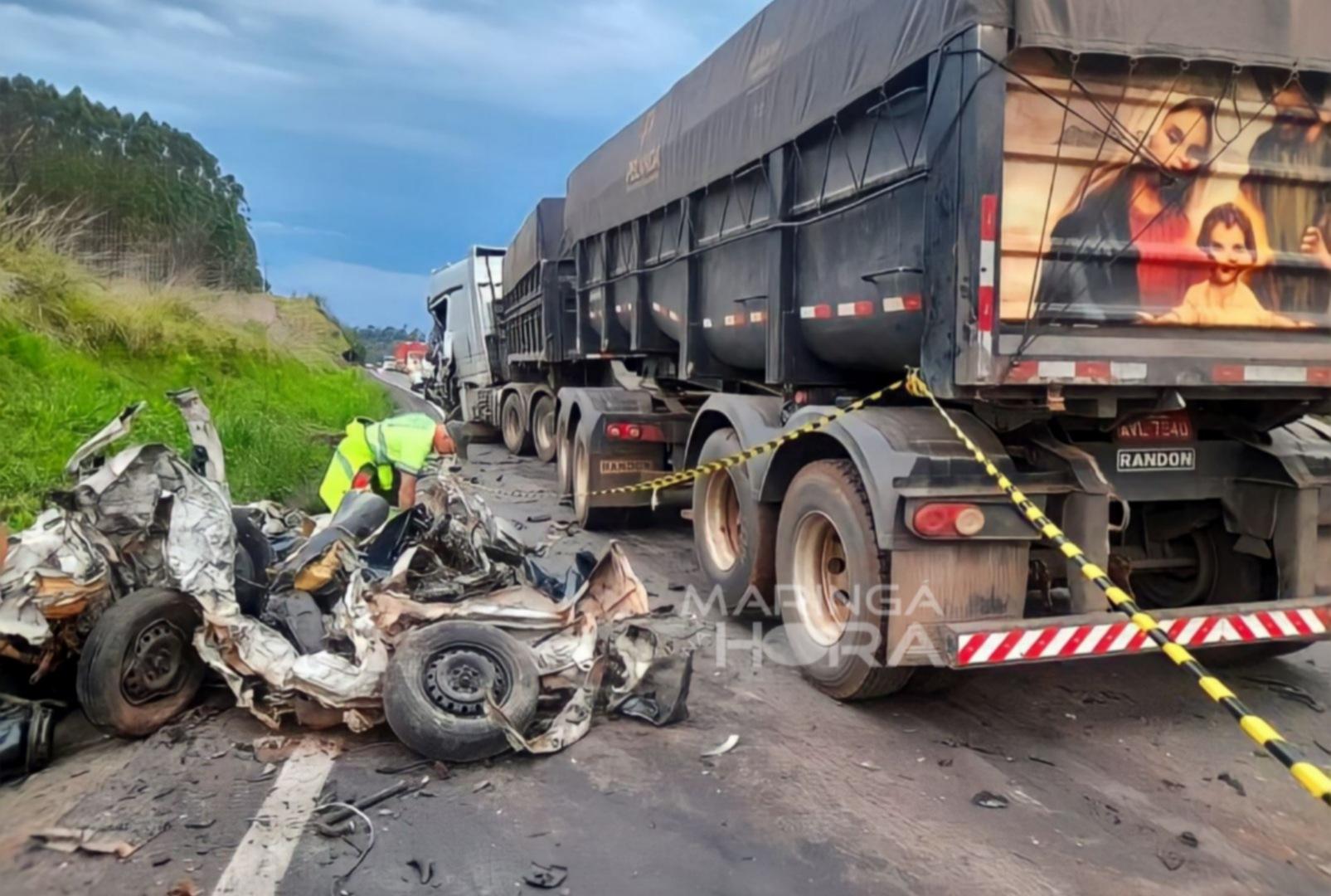 foto de Carro é esmagado em acidente na BR-376 e um jovem acaba morrendo