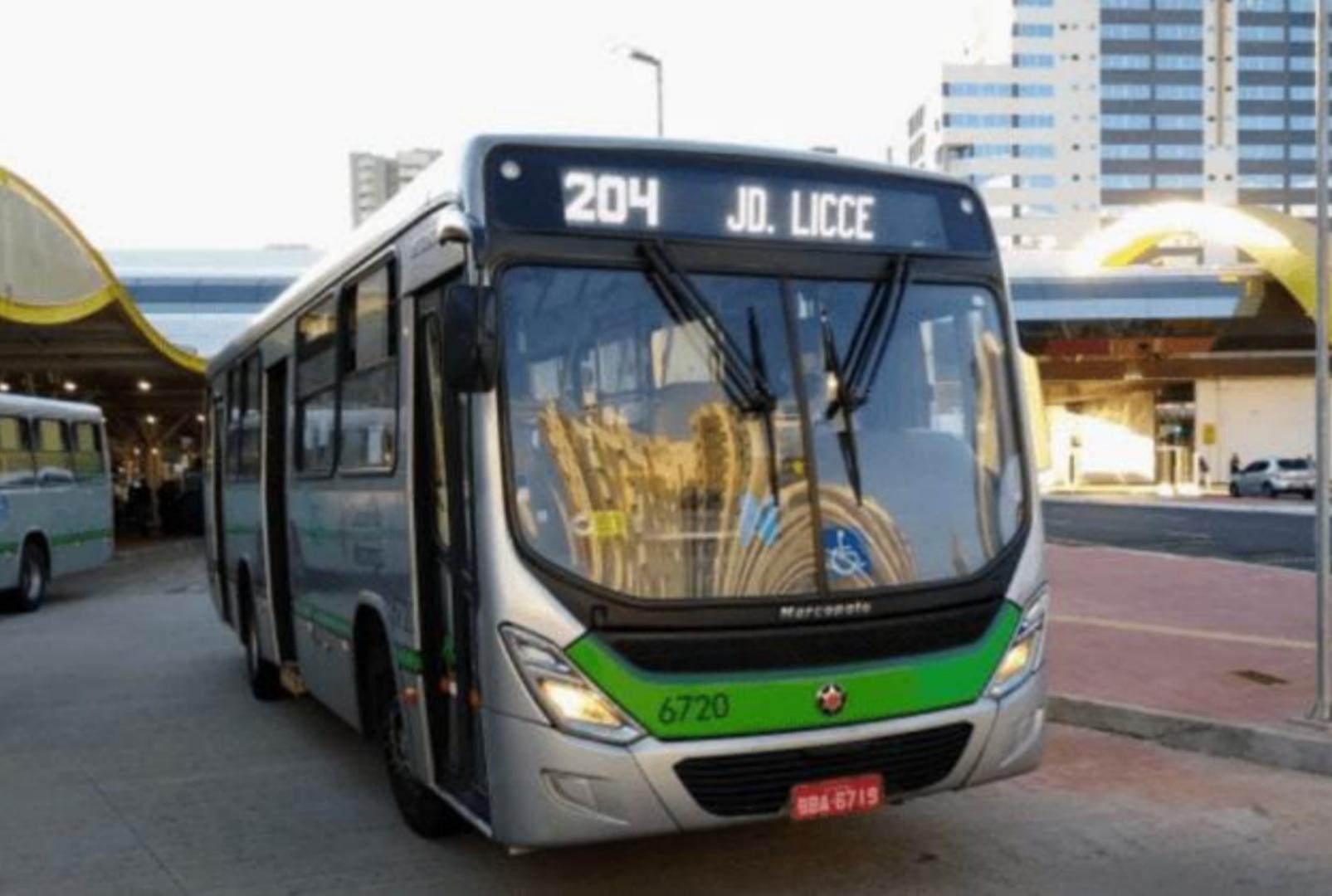 foto de Sobe para R$ 4,80 valor da passagem do transporte coletivo em Maringá