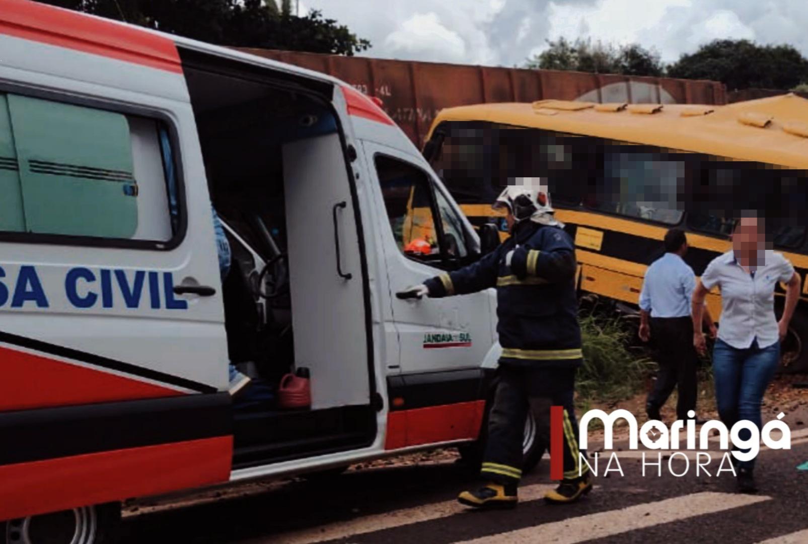 foto de Colisão entre ônibus escolar e trem deixa mortos e feridos em Jandaia do Sul