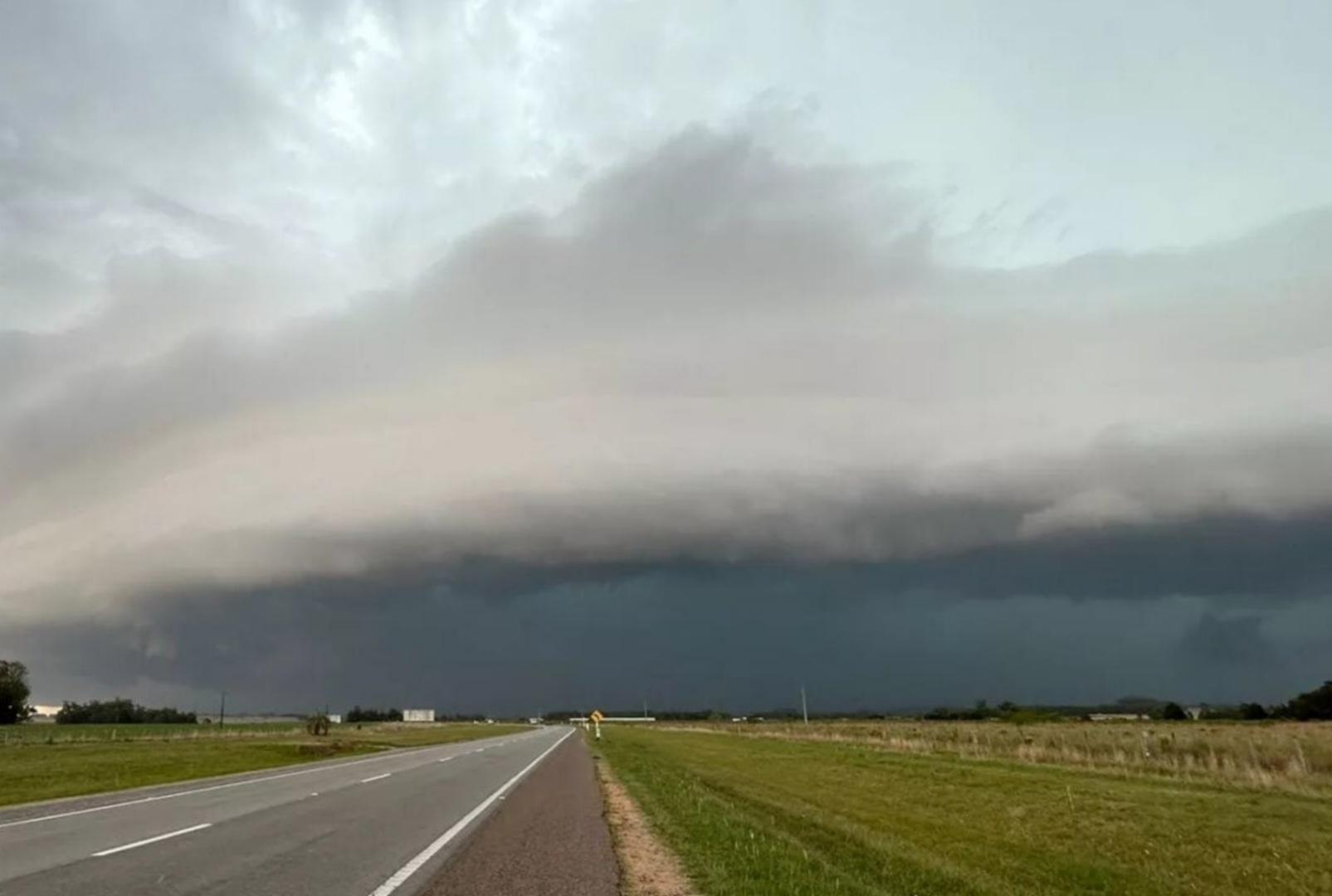 foto de Alerta de ciclone no Paraná prevê ventos fortes e chuvas