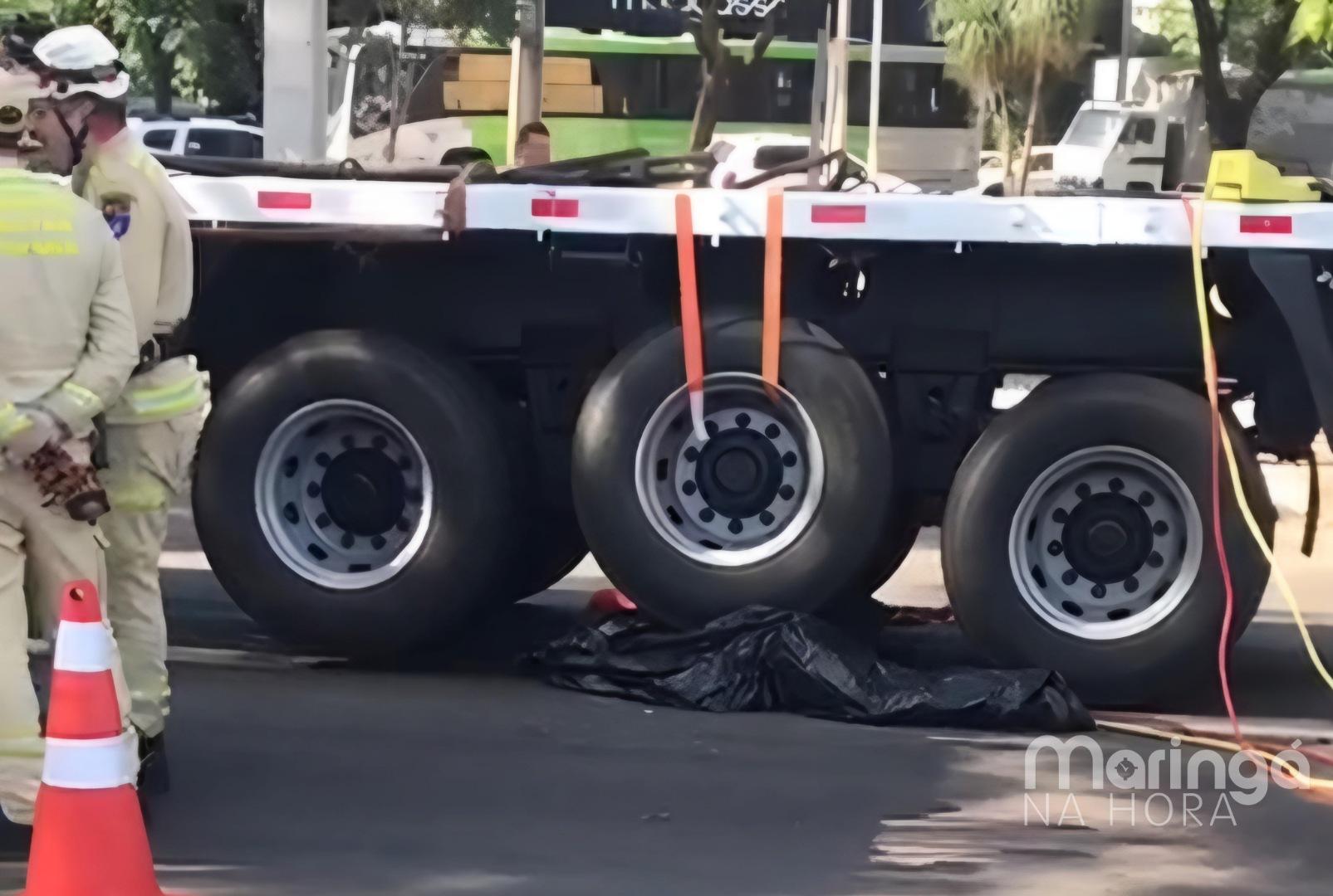 foto de Motociclista morre ao cair embaixo do rodado de carreta na Avenida Colombo, em Maringá