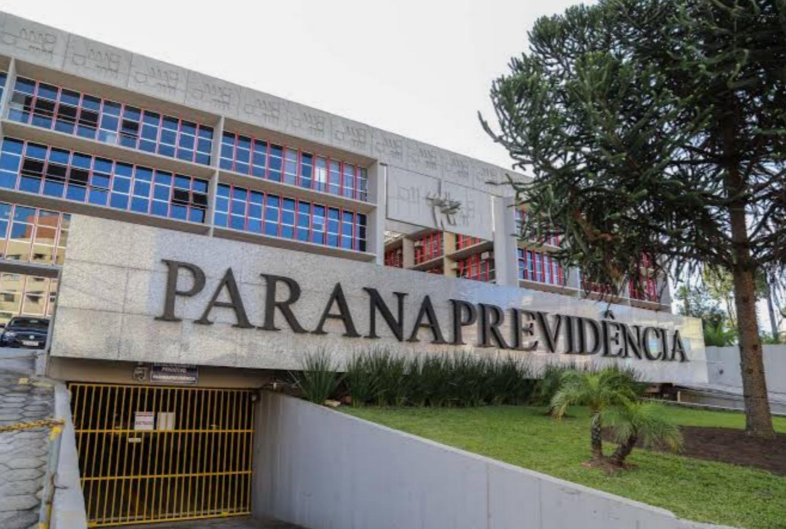 Paranaprevidência abre concurso público com salários de até R$ 9,3 mil; veja como se inscrever