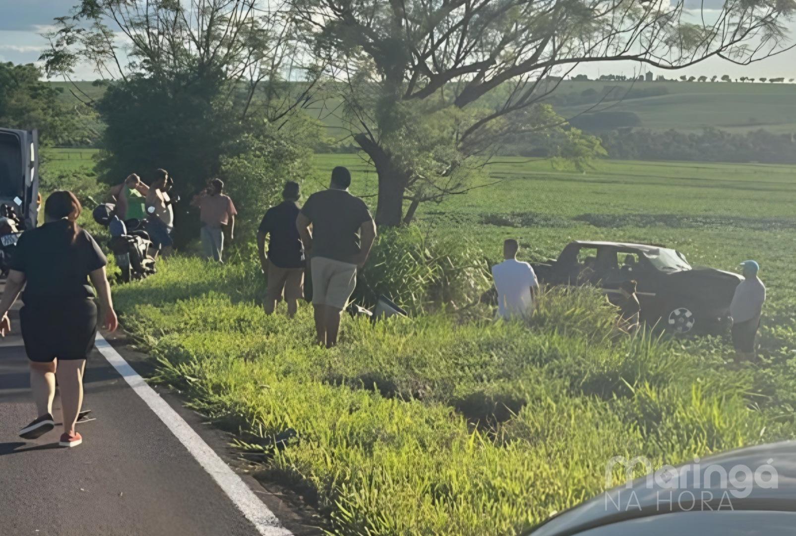 foto de Homem morre após caminhonete capotar em rodovia na região