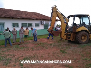 foto de Chão cede, e criança morre após cair em fossa enquanto brincava em escola de Ângulo