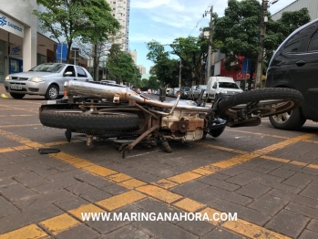 foto de Motociclista fica ferida após colisão com carro em Maringá