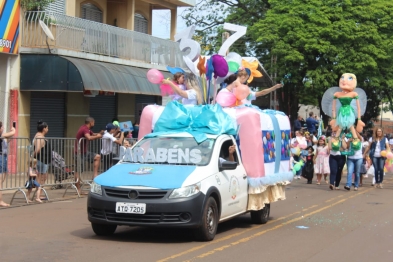 foto de Sarandi comemora 37 anos com desfile e bolo gigante