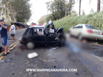 foto de Tragédia na região de Maringá; Cinco pessoas morrem em um grave acidente entre Santa Fé e Iguaraçu