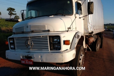 foto de Motorista invade pista contrária e atinge lateral de caminhão entre Maringá e Iguaraçu