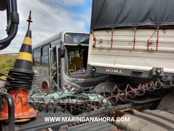 foto de Cinco pessoas ficam feridas em acidente envolvendo ônibus do transporte coletivo e uma carreta, entre Paiçandu e Maringá