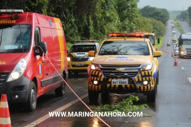 foto de Milagre na rodovia;  Três pessoas ficam feridas após veículos baterem e capotarem em Maringá