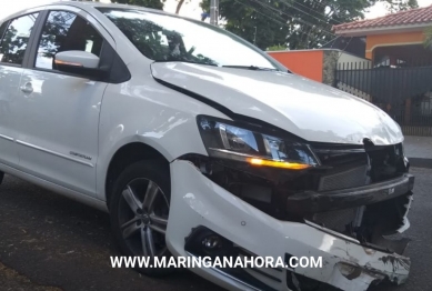 foto de Motociclista de 19 anos morre depois de bater contra carro em cruzamento de ruas, em Maringá