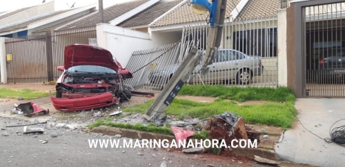 foto de Motorista é socorrido inconsciente após bater carro e derrubar poste em Maringá