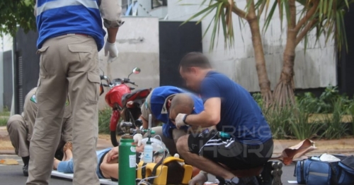 Pedestre fica gravemente ferida após ser atropelada por moto em Maringá