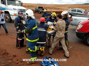 foto de Caminhoneiro fica preso às ferragens após acidente envolvendo carreta e motociclista na PR-323