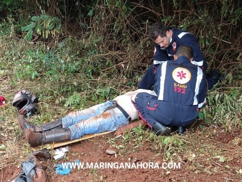 foto de Caminhoneiro fica preso às ferragens após acidente envolvendo carreta e motociclista na PR-323