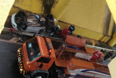 foto de Morador de Maringá, trabalhava como agente de carceragem na cadeia de Mandaguari morre após carro cair de viaduto na br-376