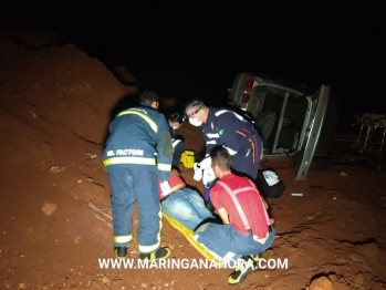 foto de Veículo tomba, após motorista perder o controle da direção ao desviar de cachorro na pista, entre Paiçandu e Água Boa