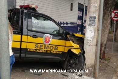 foto de Viatura do Semob se envolve em acidente e duas pessoas ficam feridas em Maringá