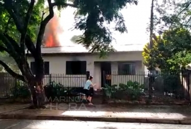 foto de Incêndio atinge residência em Maringá e duas mulheres uma delas gestante inalaram fumaça