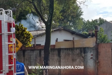 foto de Incêndio atinge residência em Maringá e duas mulheres uma delas gestante inalaram fumaça