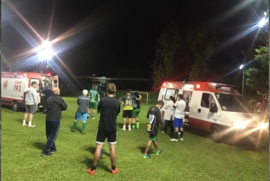 foto de Morre Rafael Henzel, jornalista sobrevivente da tragédia com o avião da Chapecoense